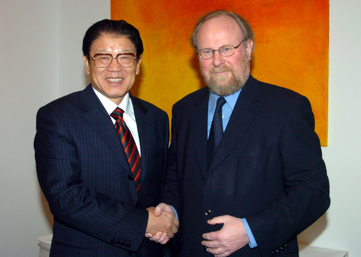 Thierse, Wolfgang; Thieying, Li Bundestagsvizepräsident Wolfgang Thierse, SPD,  empfängt den Vizepräsidenten des Ständigen Ausschusses des Nationalen Volkskongresses der Volksrepublik China, Li Tieying.