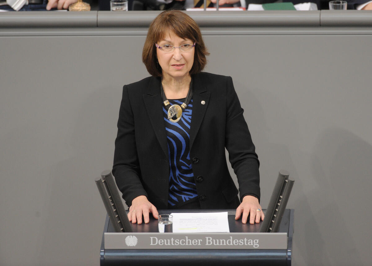 Woltmann, Barbara Barbara Woltmann, CDU/CSU, Bundestagsabgeordnete, Abgeordnete, Mitglied Deutscher Bundestag, MdB, Rede, 155. Sitzung, ZP 2, Thema: Rechtsextremismus.; Rednerpult.