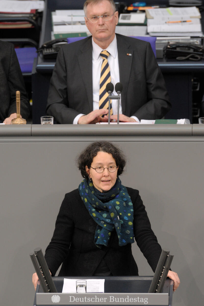 Lazar, Monika; Singhammer, Johannes Monika Lazar, Bündnis 90/Die Grünen, Bundestagsabgeordnete, Abgeordnete, Mitglied Deutscher Bundestag, MdB, Rede, 155. Sitzung, ZP 2, Thema: Rechtsextremismus, Vorsitz: Bundestagsvizepräsident Johannes Singhammer, CDU/CSU.; Rednerpult.