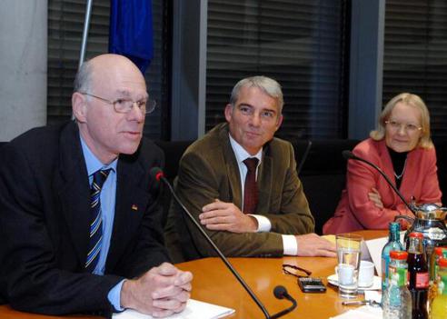 Lammert, Norbert; Harms, Monika; Strobl, Thomas Paul-Löbe-Haus, Sitzungssaal