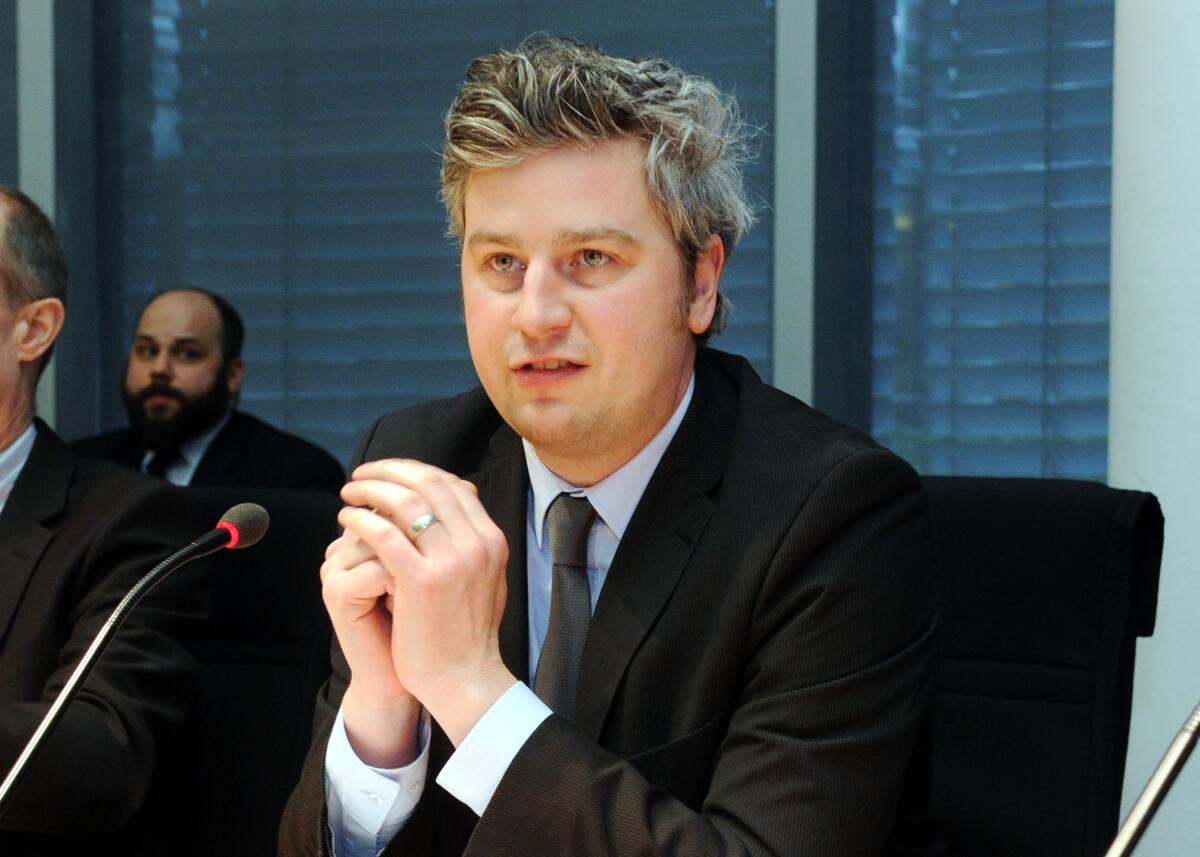 Der Unterausschuss des Deutschen Bundestages für Neue Medien hat unter der Leitung seines Vorsitzenden Sebastian Blumenthal, (hier im Bild), FDP, und mit Beteiligung von Sachverständigen eine Öffentliche Anhörung zum Thema "technische Fragen eines Leistungsschutzrechts für Presseverlage". Blumenthal, Sebastian Der Unterausschuss des Deutschen Bundestages für Neue Medien hat unter der Leitung seines Vorsitzenden Sebastian Blumenthal, (hier im Bild), FDP, und mit Beteiligung von Sachverständigen eine Öffentliche Anhörung zum Thema "technische Fragen eines Leistungsschutzrechts für Presseverlage".