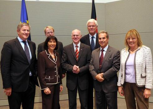 Lammert, Norbert; Matthäus-Maier, Ingrid; Altmann, Elisabeth; Paziorek, Peter; Weng, Wolfgang; Schwalbe, Clemens; Semmler, Harro Reichstagsgebäude, Empfangsraum
