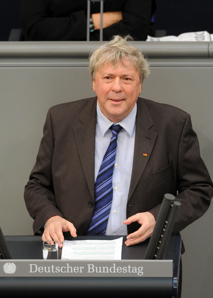 Schummer, Uwe Uwe Schummer, CDU/CSU, Bundestagsabgeordneter, Abgeordneter, Mitglied Deutscher Bundestag, MdB, Rede, 198. Sitzung, TOP 1, Thema: Arzneimittelrechtliche Vorschriften (2. Lesung), Redner 11.; Rednerpult.