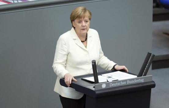 Merkel, Angela Reichstagsgebäude, Plenarsaal