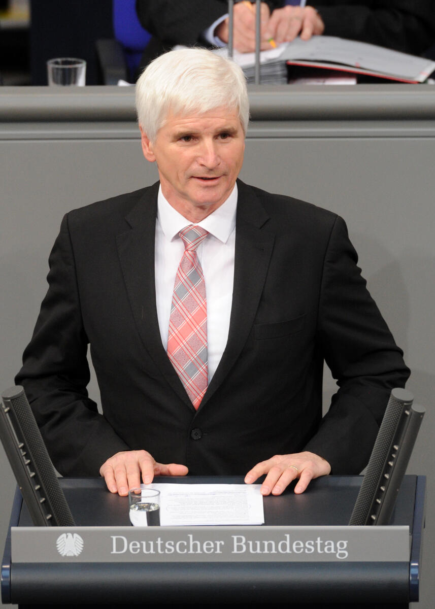 Selle, Johannes Johannes Selle, CDU/CSU, Bundestagsabgeordneter, Abgeordneter, Mitglied Deutscher Bundestag, MdB, Rede, 199. Sitzung, TOP 4, Thema: Förderung des deutschen Films, Redner 8.; Rednerpult.