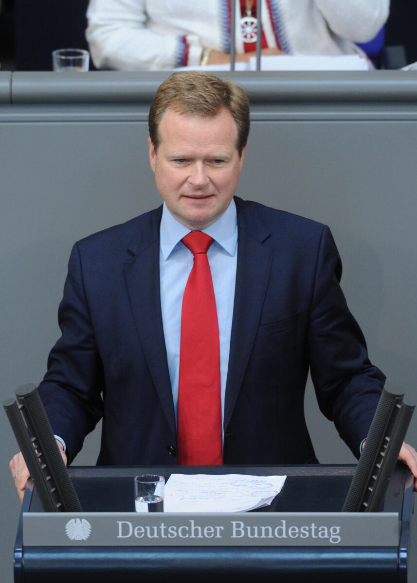 Frank Schwabe, SPD, Bundestagsabgeordneter, Abgeordneter, Mitglied Deutscher Bundestag, MdB, Rede, 179. Sitzung, Top 6, Thema: Klimaschutz, Redner 8.; Rednerpult. Schwabe, Frank Frank Schwabe, SPD, Bundestagsabgeordneter, Abgeordneter, Mitglied Deutscher Bundestag, MdB, Rede, 179. Sitzung, Top 6, Thema: Klimaschutz, Redner 8.; Rednerpult.