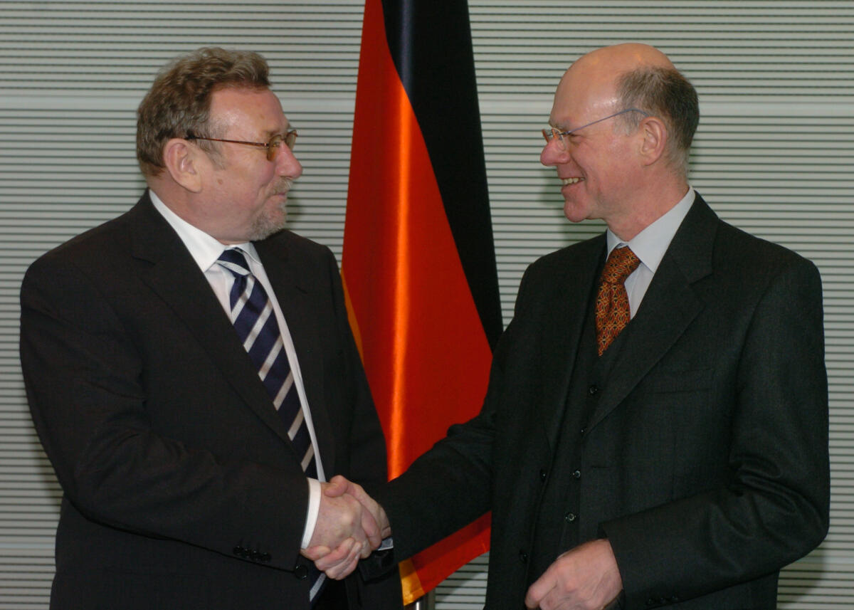 Seks, Vladimir; Lammert, Norbert Bundestagspräsident Dr. Norbert Lammert, CDU/CSU, empfängt den Präsidenten des Kroatischen Sabor, Vladimir Seks.; Fahne.