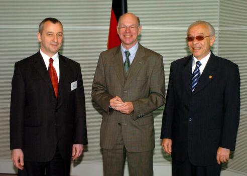 Lammert, Norbert; Pirinski, Georgi; Vascaroiu, Nicolae Reichstagsgebäude, Empfangsraum