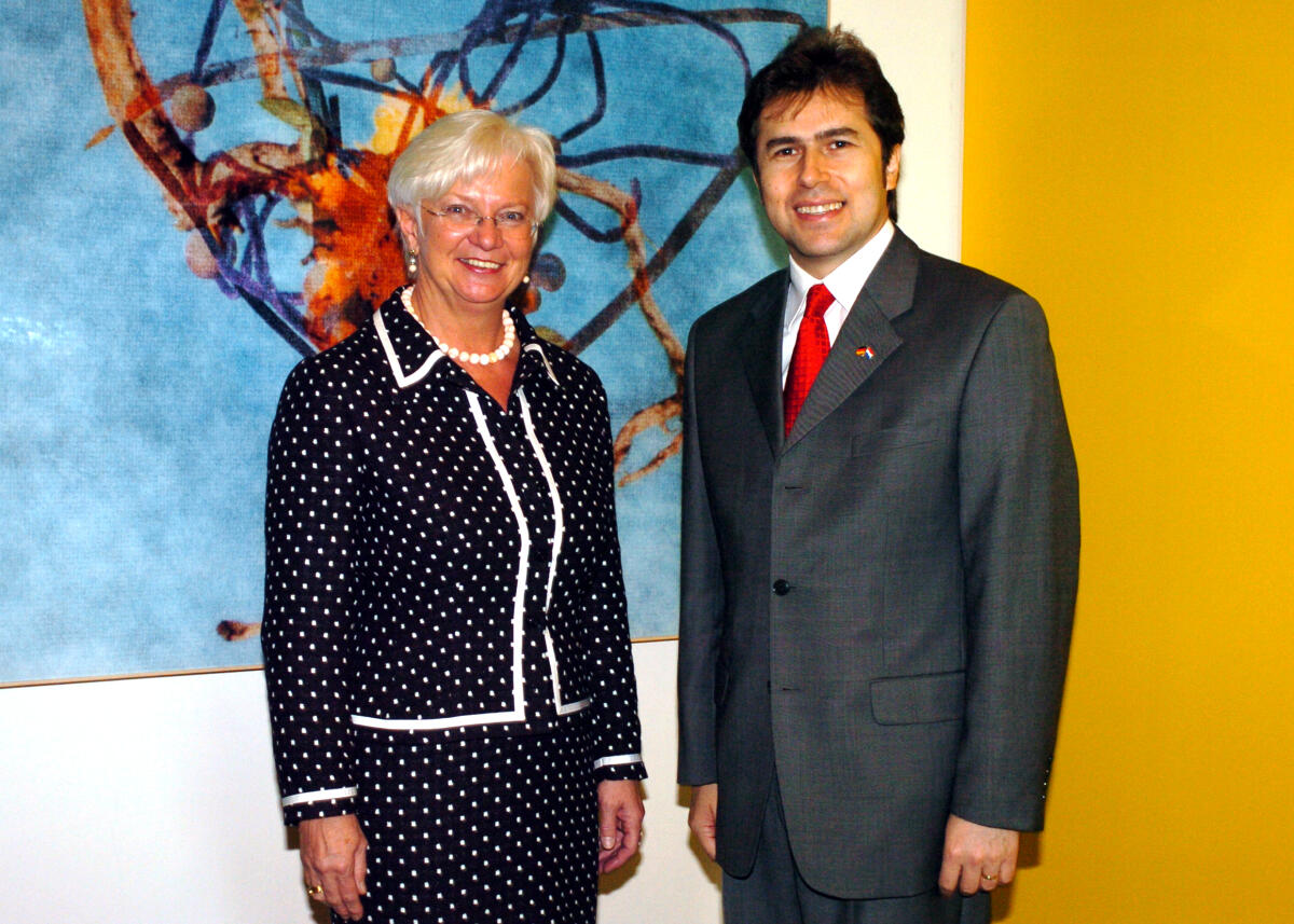 Hasselfeldt, Gerda; Castiglioni, Luis Bundestagsvizepräsidentin Gerda Hasselfeldt, CDU/CSU, empfängt den Vizepräsidenten der Republik Paraguay, Luis Castiglioni.