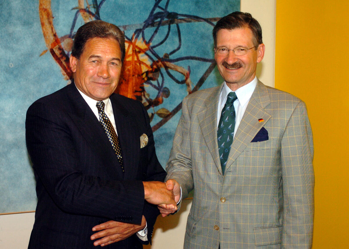 Solms, Hermann Otto; Peters, Winston Bundestagsvizepräsident Dr. Hermann Otto Solms, FDP, (re) empfängt den Außenminister Neuseelands, Winston Peters.