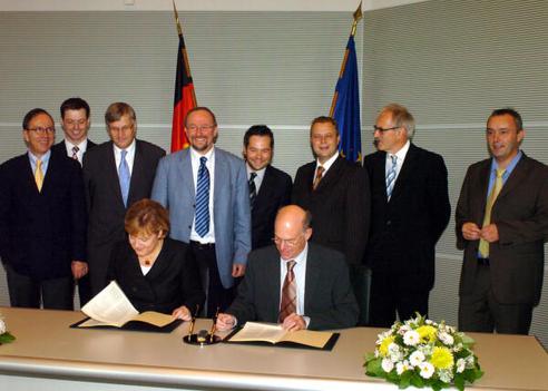 Lammert, Norbert; Merkel, Angela; Wissmann, Matthias; Silberhorn, Thomas; Hintze, Peter; Schäfer, Axel; Roth, Michael; Stübgen, Michael; Gloser, Günter; Ulrich, Alexander Reichstagsgebäude, Empfangsraum