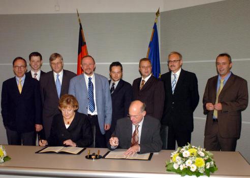 Lammert, Norbert; Merkel, Angela; Wissmann, Matthias; Silberhorn, Thomas; Hintze, Peter; Schäfer, Axel; Roth, Michael; Stübgen, Michael; Gloser, Günter; Ulrich, Alexander Reichstagsgebäude, Empfangsraum