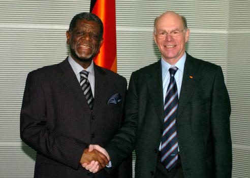 Lammert, Norbert; Gurirab, Theo-Ben Reichstagsgebäude, Empfangsraum