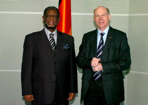 Lammert, Norbert; Gurirab, Theo-Ben Reichstagsgebäude, Empfangsraum