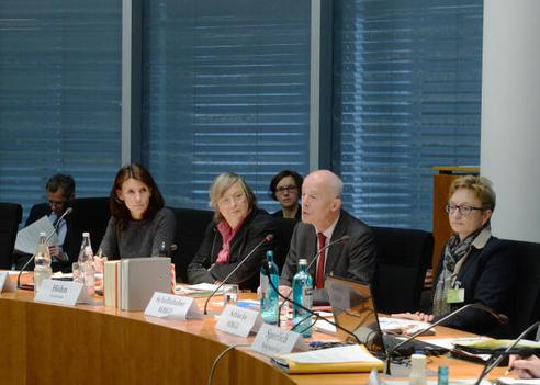 Höhn, Bärbel; Schwarzelühr-Sutter, Rita; Schellnhuber, Hans Joachim; Schlacke, Sabine Paul-Löbe-Haus, Sitzungssaal
