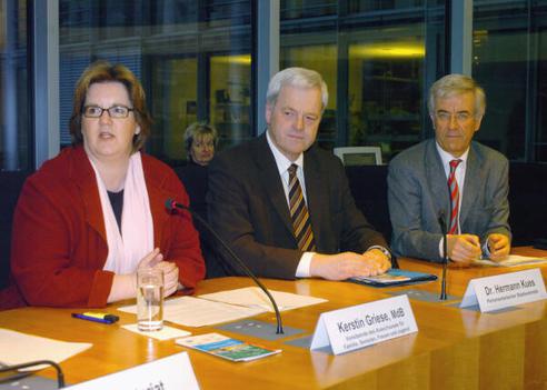 Griese, Kerstin; Kues, Hermann; Bürsch, Michael Paul-Löbe-Haus, Sitzungssaal