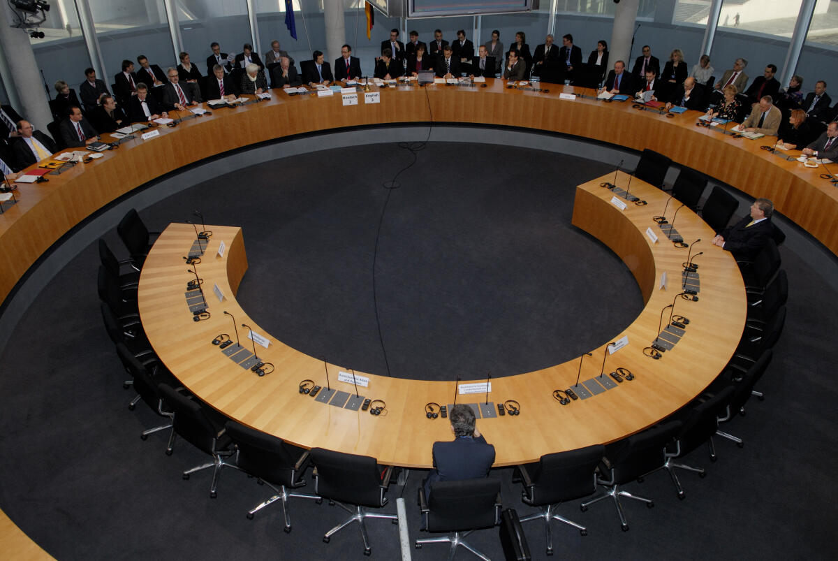 Bundestagspräsident Dr. Norbert Lammert empfängt den Präsidenten der Europäischen kommission, Dr. h.c. Jose Manuel Barroso.; Europasaal, Blick in den Saal, Übersicht Bundestagspräsident Dr. Norbert Lammert empfängt den Präsidenten der Europäischen kommission, Dr. h.c. Jose Manuel Barroso.; Europasaal, Blick in den Saal, Übersicht