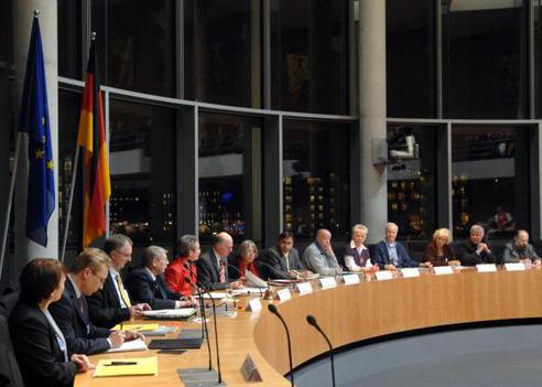 Naumann, Kersten; Lammert, Norbert; Vollmer, Antje Paul-Löbe-Haus, Sitzungssaal