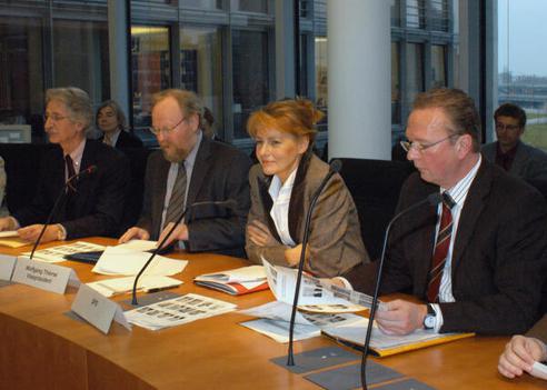 Thierse, Wolfgang; Bulmahn, Edelgard; Wend, Rainer; Maier, Friedhelm Paul-Löbe-Haus, Sitzungssaal