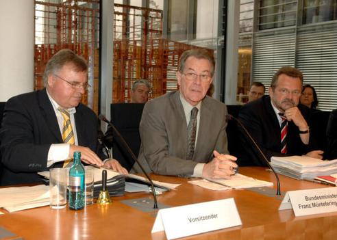Weiß, Gerald; Müntefering, Franz; Thönnes, Franz Paul-Löbe-Haus, Sitzungssaal