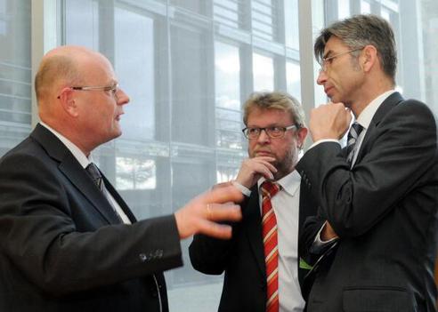 Lahl, Uwe; Romanowski, Gerd; Uppenkamp, Klaus Paul-Löbe-Haus, Sitzungssaal