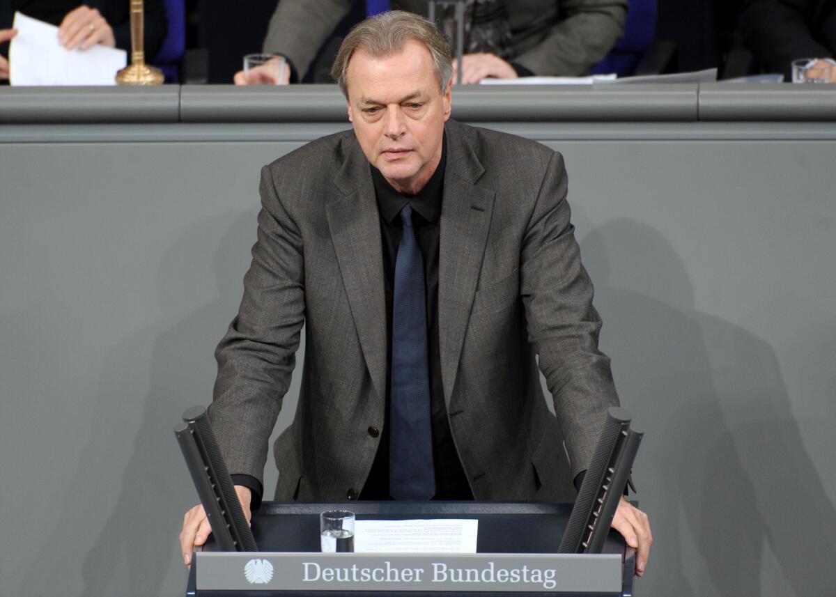 Frithjof Schmidt, Bündnis 90/Die Grünen, Bundestagsabgeordneter, Abgeordneter, Mitglied des Deutschen Bundestages, MdB, Rede, Deutscher Bundestag, 3. Sitzung, ZP 3, Thema: Zukunft der Operation Active Endeavour.; Rednerpult. Schmidt, Frithjof Frithjof Schmidt, Bündnis 90/Die Grünen, Bundestagsabgeordneter, Abgeordneter, Mitglied des Deutschen Bundestages, MdB, Rede, Deutscher Bundestag, 3. Sitzung, ZP 3, Thema: Zukunft der Operation Active Endeavour.; Rednerpult.
