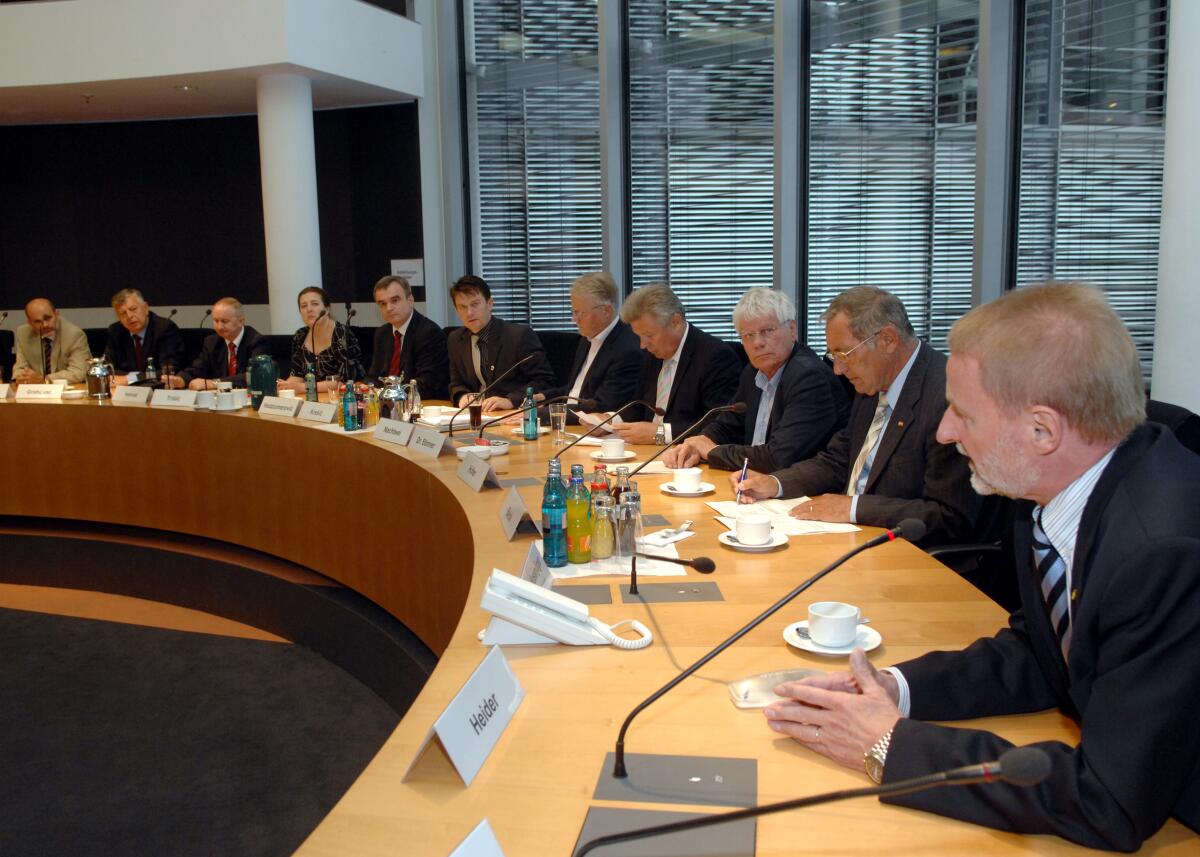  Ausschusssitzung des Verteidigungsausschusses des Deutschen Bundestages unter Beteiligung einer Interministeriellen Arbeitsgruppe aus Bosnien und Hezegowina.; Übersicht.