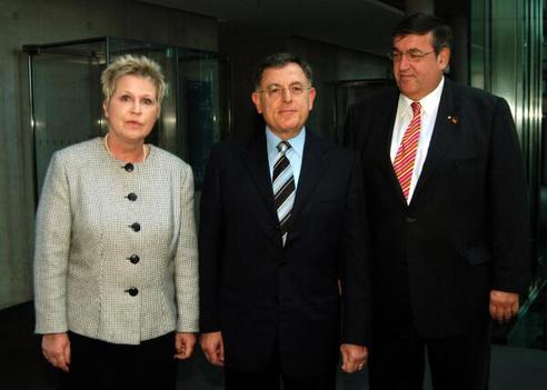 Merten, Ulrike; Lamers, Karl A.; Siniora, Fuad Paul-Löbe-Haus, Sitzungssaal