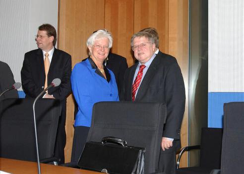 Hasselfeldt, Gerda; Lippold, Klaus W. Paul-Löbe-Haus, Sitzungssaal