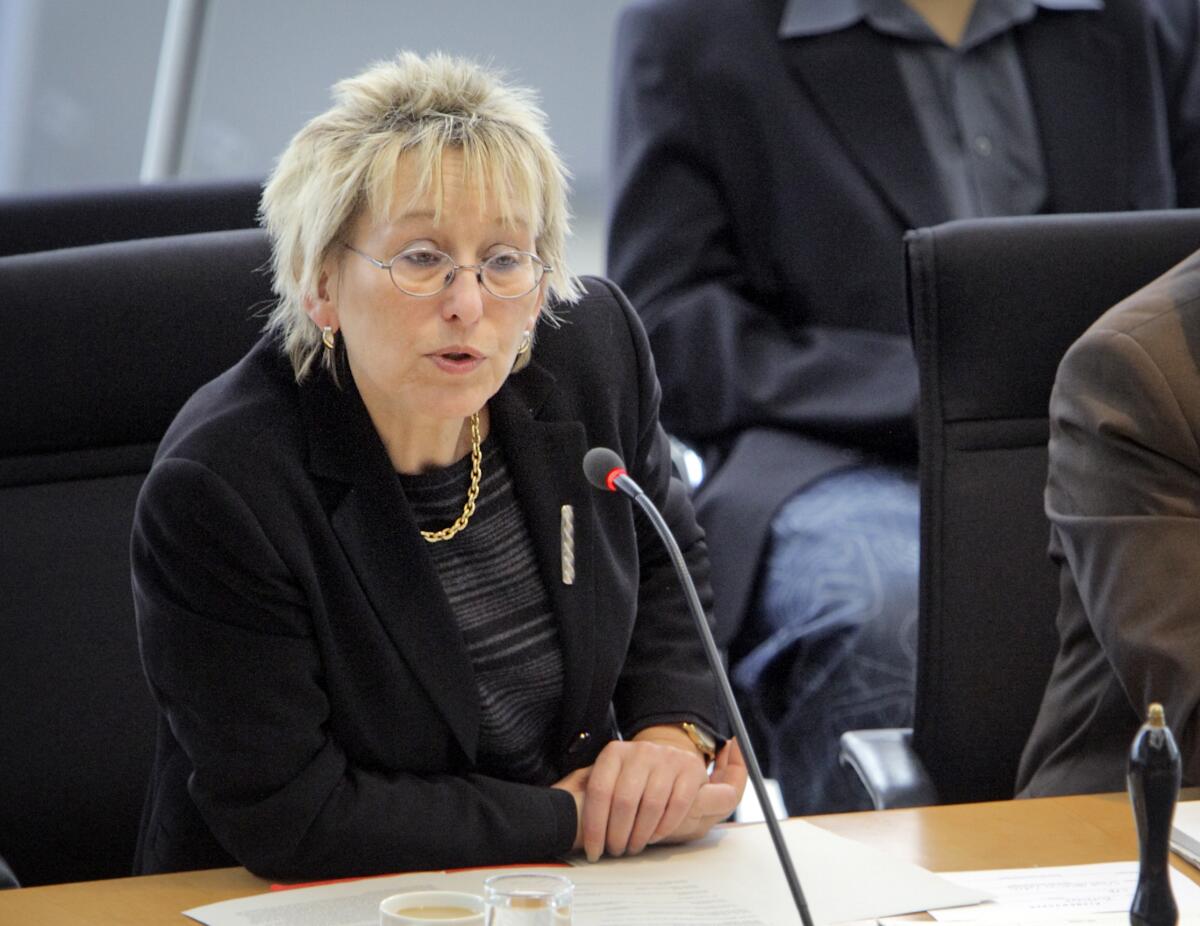 Bulling-Schröter, Eva Eva Bulling-Schröter, Stellvertretende Vorsitzende des Ausschusses für Umwelt, Naturschutz und Reaktorsicherheit am 04.11.2008