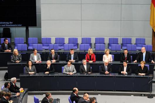 Steinmeier, Frank-Walter; Maizière, Thomas de; Dobrindt, Alexander; Schäuble, Wolfgang; Nahles, Andrea; Leyen, Ursula von der; Schwesig, Manuela; Gröhe, Hermann; Maas, Heiko; Hendricks, Barbara; Wanka, Johanna; Müller, Gerd 