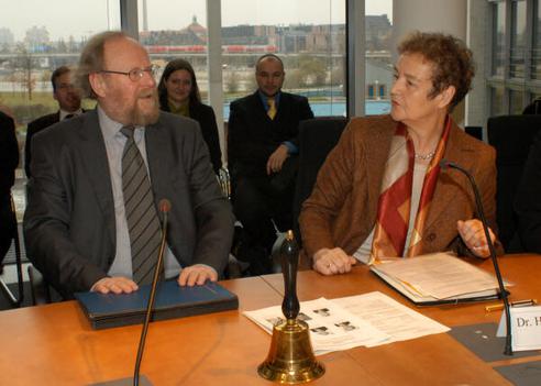Thierse, Wolfgang; Däubler-Gmelin, Herta Paul-Löbe-Haus, Sitzungssaal