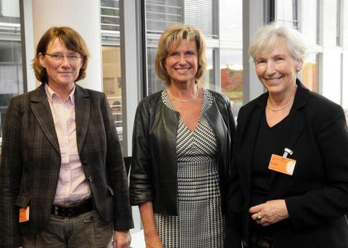 Peters, Hildegard; Nordmeyer, Karin; Wöhrl, Dagmar G. Paul-Löbe-Haus, Sitzungssaal