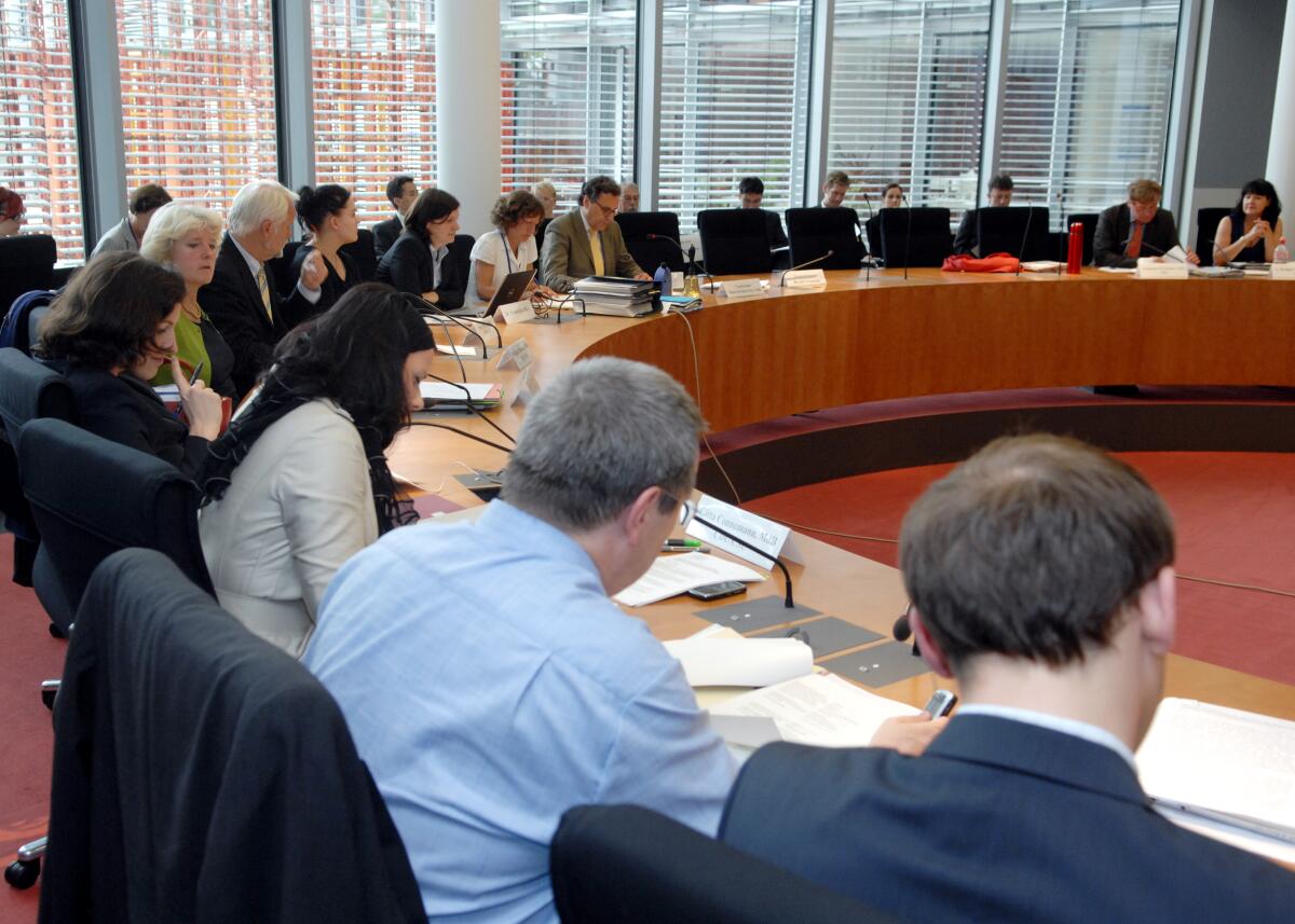 Sitzung des Ausschusses für Kultur und Medien im Deutschen Bundestag.; Übersicht. Sitzung des Ausschusses für Kultur und Medien im Deutschen Bundestag.; Übersicht.