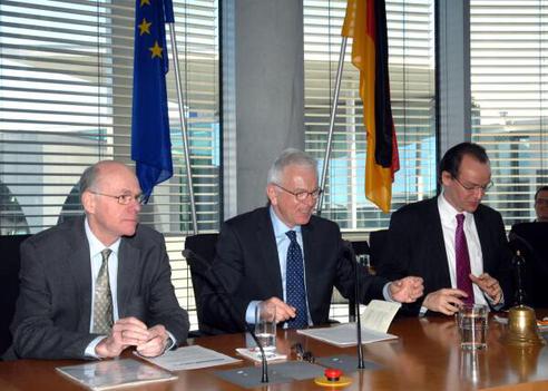 Lammert, Norbert; Krichbaum, Gunther; Pöttering, Hans-Gert Paul-Löbe-Haus, Sitzungssaal