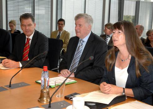 Höfken, Ulrike; Seehofer, Horst Lorenz; Müller, Gerd Paul-Löbe-Haus, Sitzungssaal