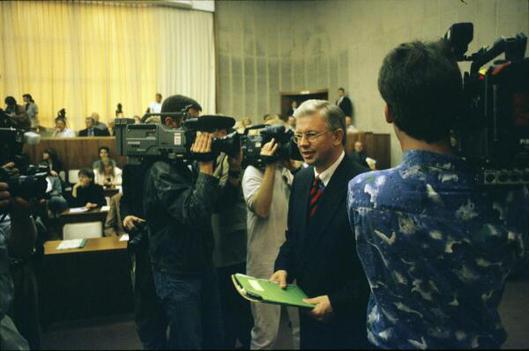 Koch, Roland Liegenschaften in Bonn, Plenargebäude