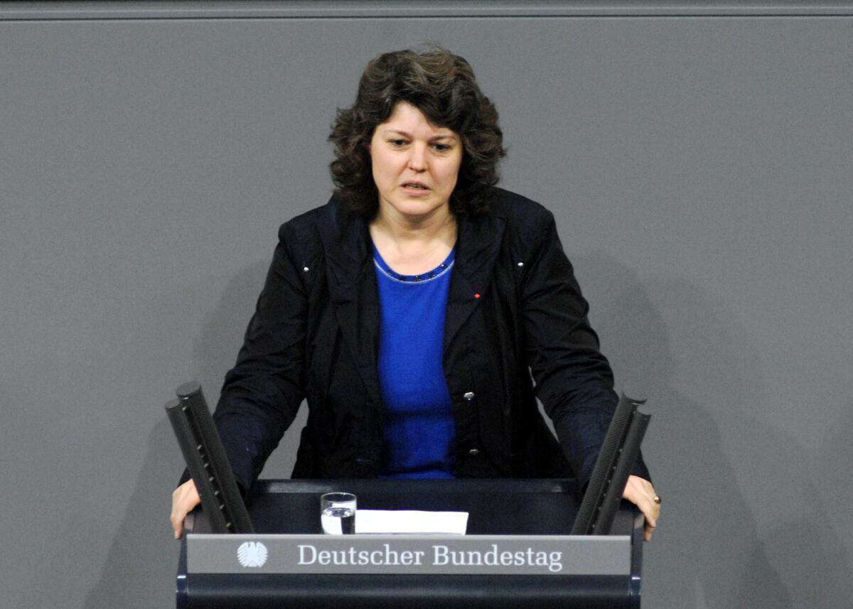 Vogt, Ute Ute Vogt, SPD, Bundestagsabgeordnete, Abgeordnete, Mitglied des Deutschen Bundestages, MdB, Rede, Deutscher Bundestag, 24. Sitzung, TOP 13, Thema: Bundes-Immissionsschutzverordnung.; Rednerpult.