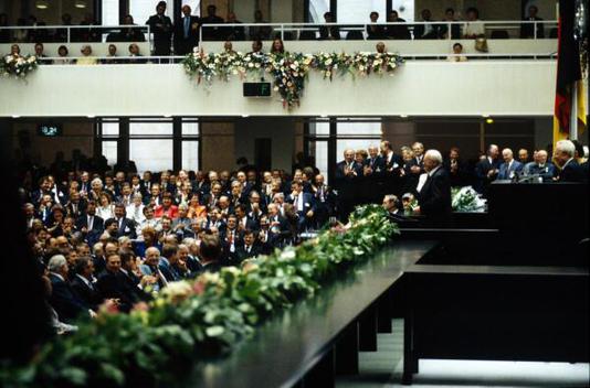 Herzog, Roman Reichstagsgebäude, Plenarsaal