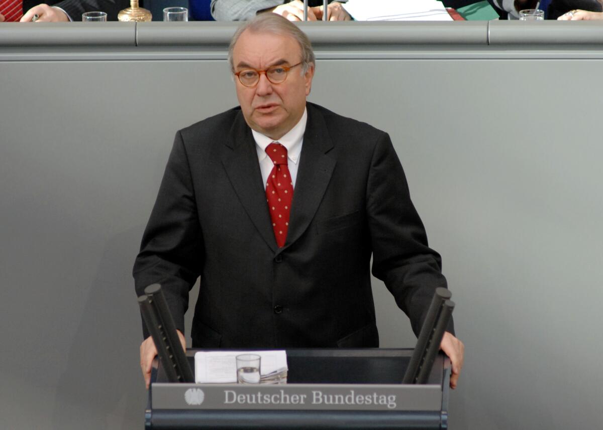 Beckmeyer, Uwe Uwe Beckmeyer, SPD, Bundestagsabgeordneter, Abgeordneter, Mitglied des Deutschen Bundestages, MdB, Rede, Deutscher Bundestag, 24. Sitzung, TOP 6, Thema: Verkehrsinfrastrukturfinanzierung.; Rednerpult.