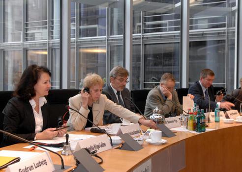 Krüger-Leißner, Angelika; Sledzinska-Katarasinska, Iwona; Tryc, Slawomir; Klose, Hans-Ulrich; Wenderlich, Jerzy Paul-Löbe-Haus, Sitzungssaal