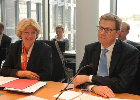 Grütters, Monika; Westerwelle, Guido Paul-Löbe-Haus, Sitzungssaal