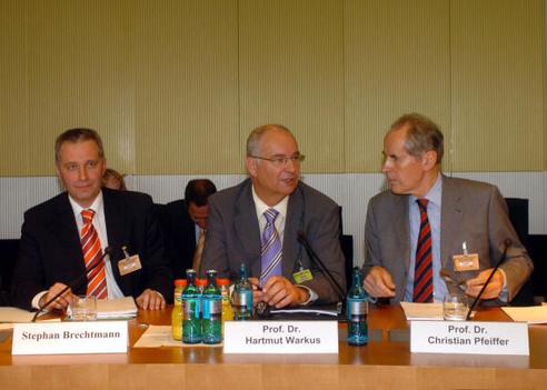 Brechtmann, Stephan; Warkus, Hartmut; Pfeiffer, Christian Paul-Löbe-Haus, Sitzungssaal