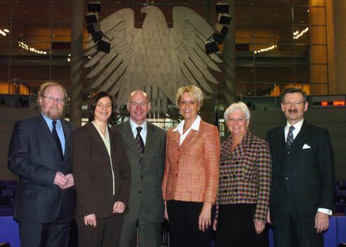 Thierse, Wolfgang; Göring-Eckardt, Katrin; Lammert, Norbert; Kastner, Susanne; Hasselfeldt, Gerda; Solms, Hermann Otto Reichstagsgebäude, Plenarsaalebene