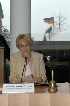 Kastner, Susanne Paul-Löbe-Haus, Sitzungssaal