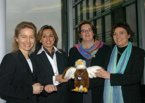 Leyen, Ursula von der; Deligöz, Ekin; Griese, Kerstin; Noll, Michaela Paul-Löbe-Haus, Innenansicht