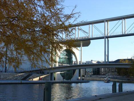  Marie-Elisabeth-Lüders-Haus, Außenansicht