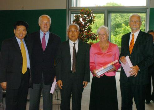 Hasselfeldt, Gerda; Zhang, Siqing; Uhl, Hans-Peter; Börnsen, Wolfgang; Ma, Canrong Reichstagsgebäude, Empfangsraum