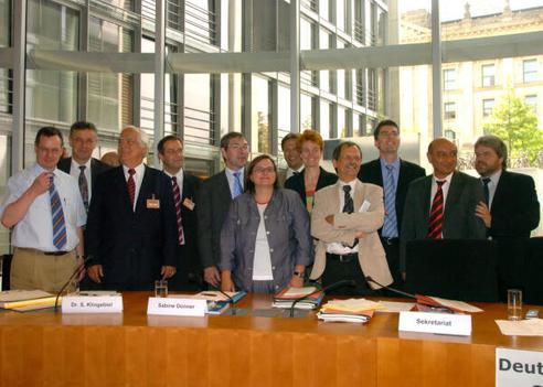 Königshaus, Hellmut; Addicks, Karl; Eigen, Peter; Klingebiel, Stephan; Ruck, Christian; Donner, Sabine; Mair, Stefan; Koczy, Ute; Heidel, Klaus; Raabe, Sascha; Aydin, Hüseyin Kenan; Hoppe, Thilo Paul-Löbe-Haus, Sitzungssaal