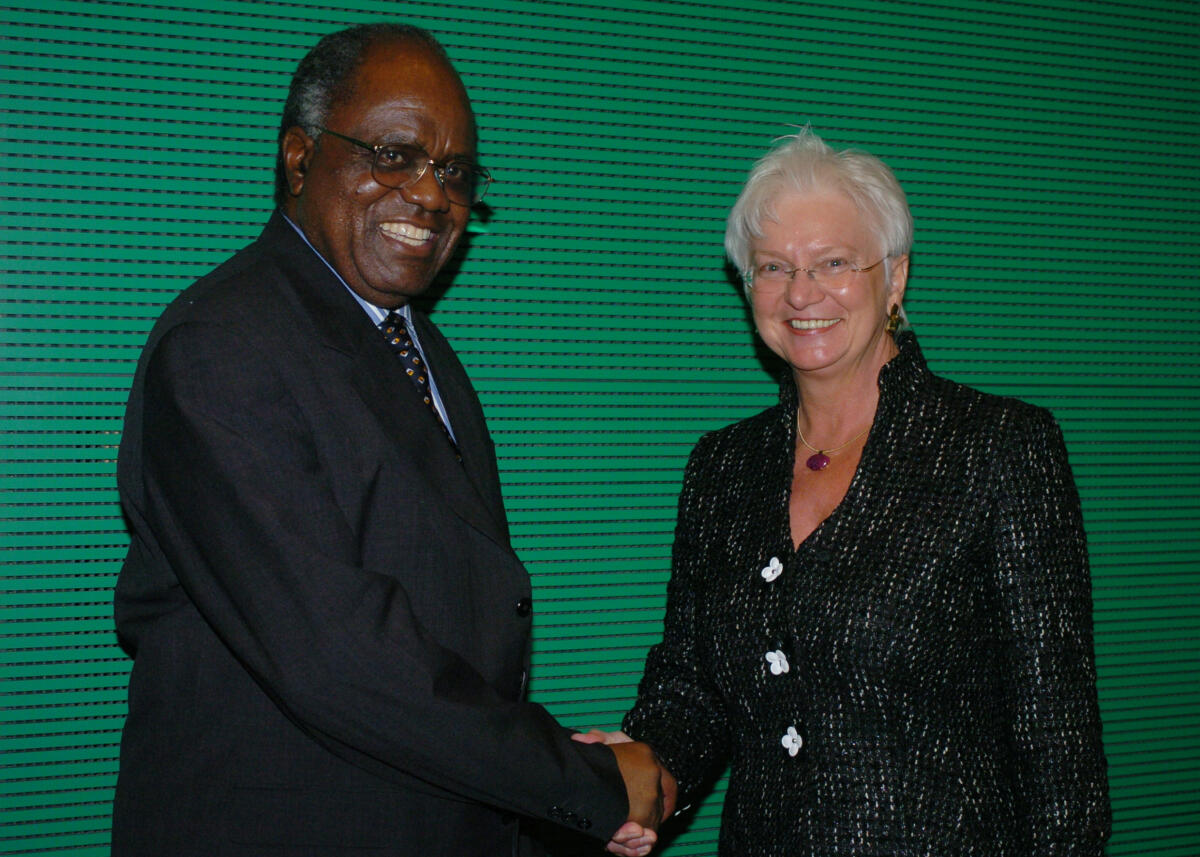 Hasselfeldt, Gerda; Pohamba, Hifikepunye Bundestagsvizepräsidentin Gerda Hasselfeldt, CDU/CSU,  empfängt den Präsidenten der Republik Namibia Hifikepunye Pohamba.